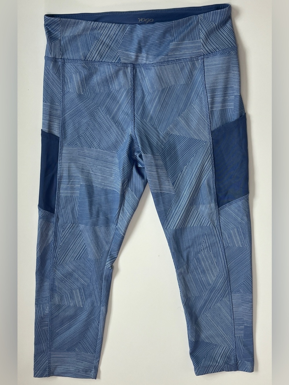 VOGO Athletica Leggings medium cropped